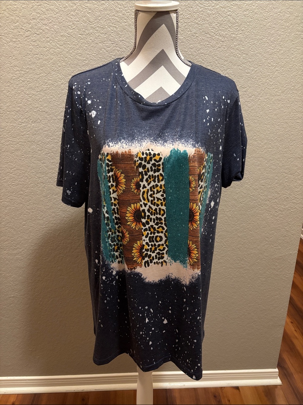 Southern Stitch Navy Tee with White Splatter Detail/Sunflower & Animal Print